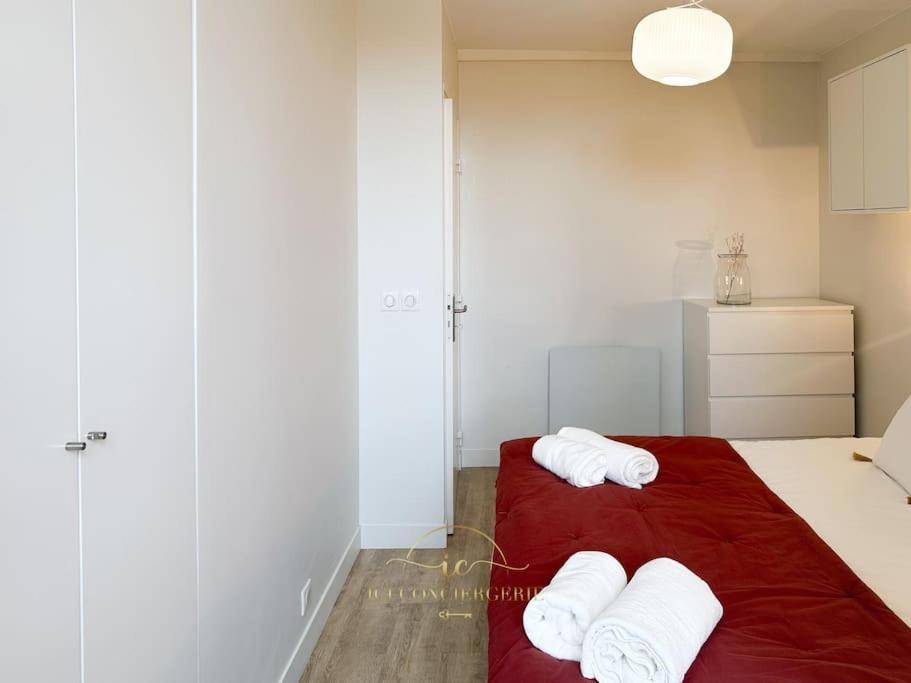 Le Petit Saint Louis Apartment Версал Екстериор снимка
