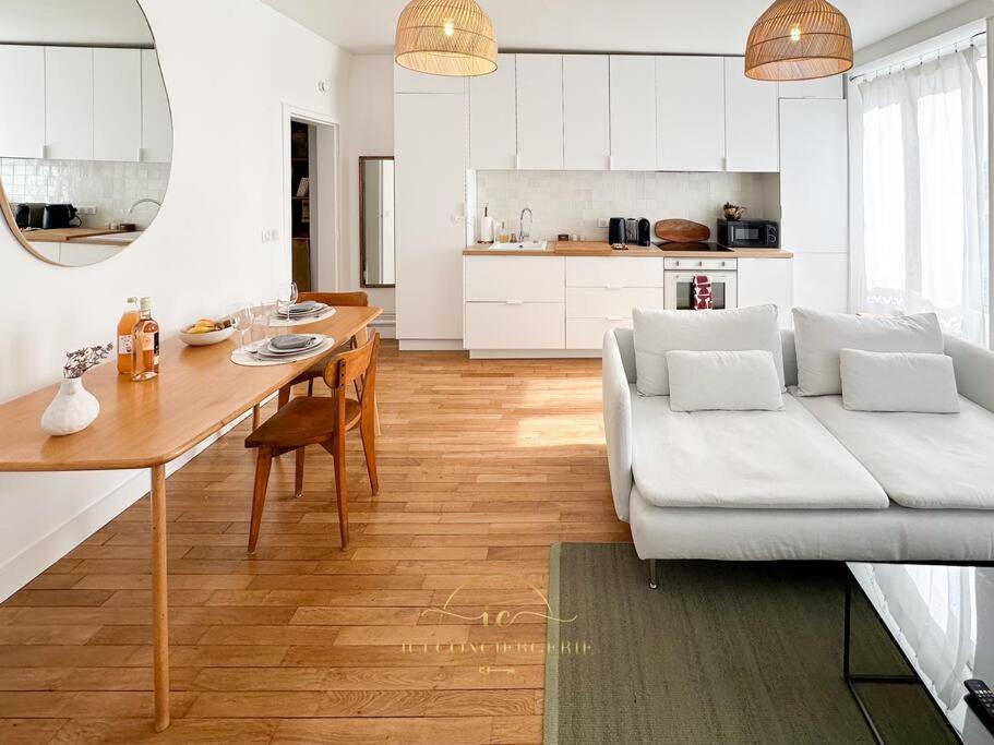 Le Petit Saint Louis Apartment Версал Екстериор снимка